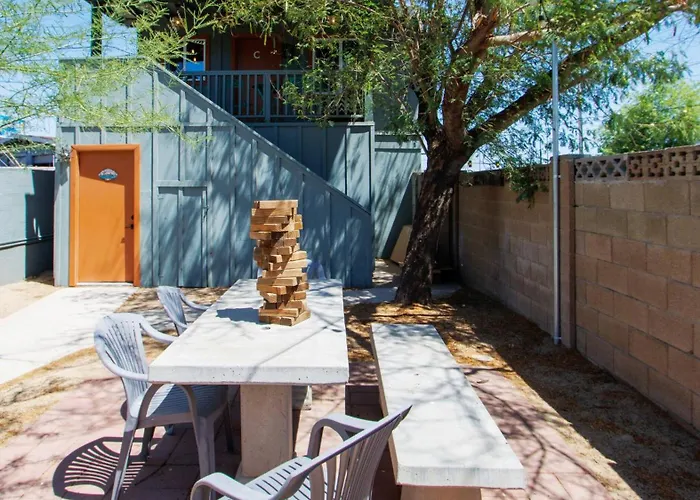 Unique*new*hot Tub Studio*mins To Dt & Phx Airport Guest house